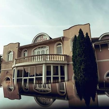 Pension La Cupola Târgu-Mureş エクステリア 写真